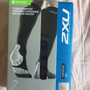 Mens 2XU compression socks